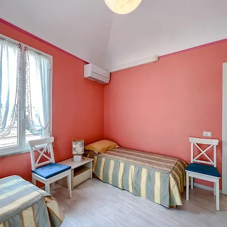 Appartamento Splendido Con Vista Mare Su Piazza Dante