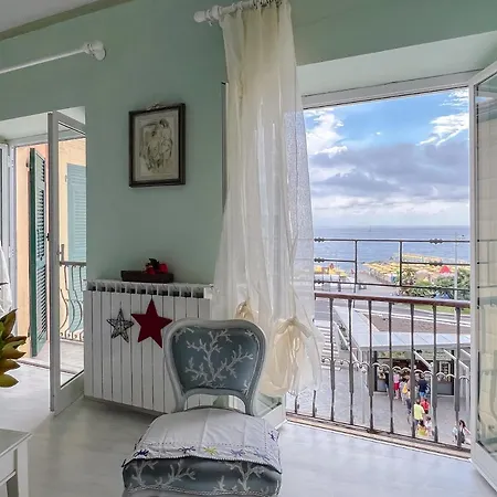 Splendido Con Vista Mare Su Piazza Dante Lägenhet Varazze